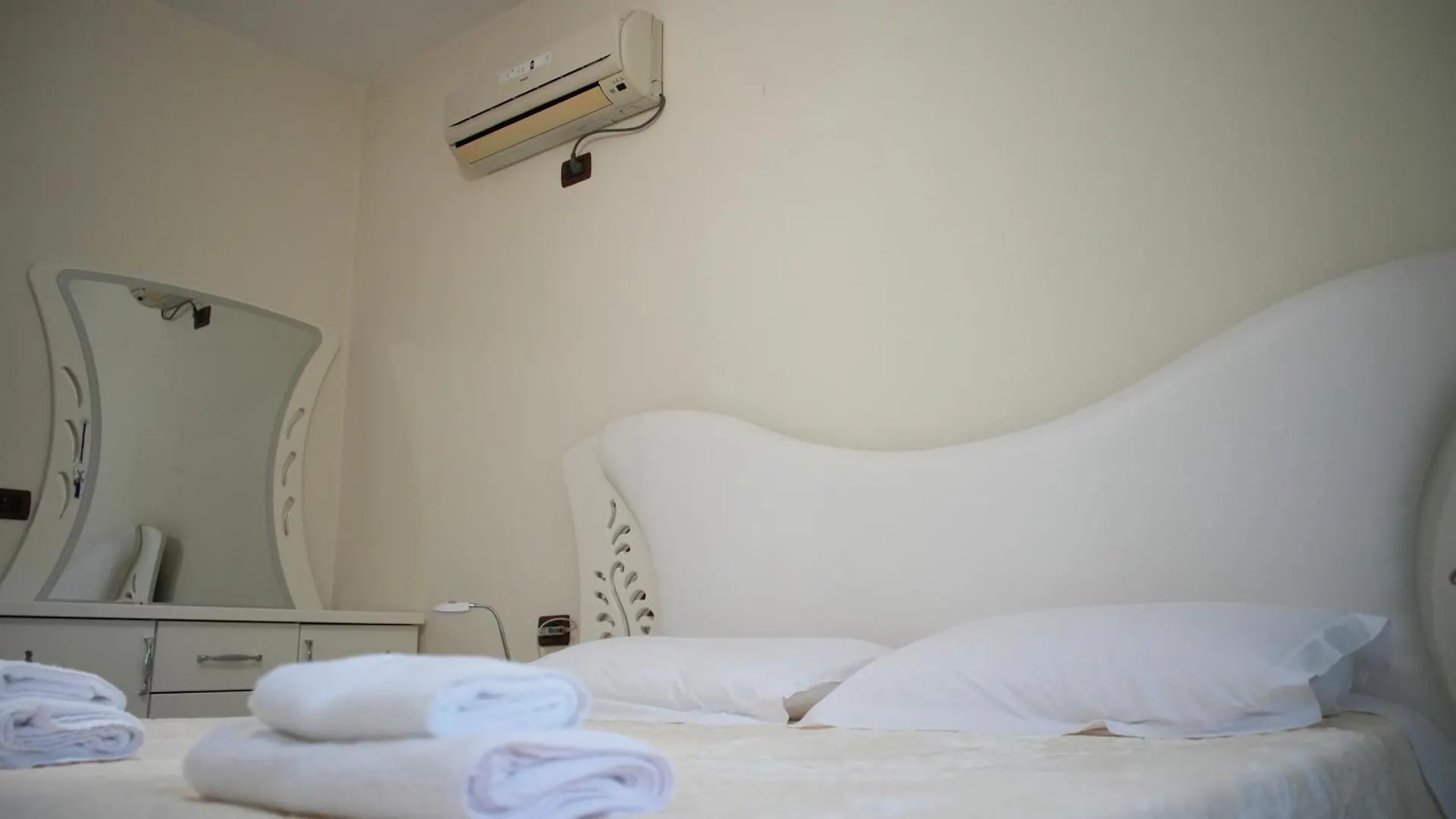 Paris'S Apartment Αργυρόκαστρο