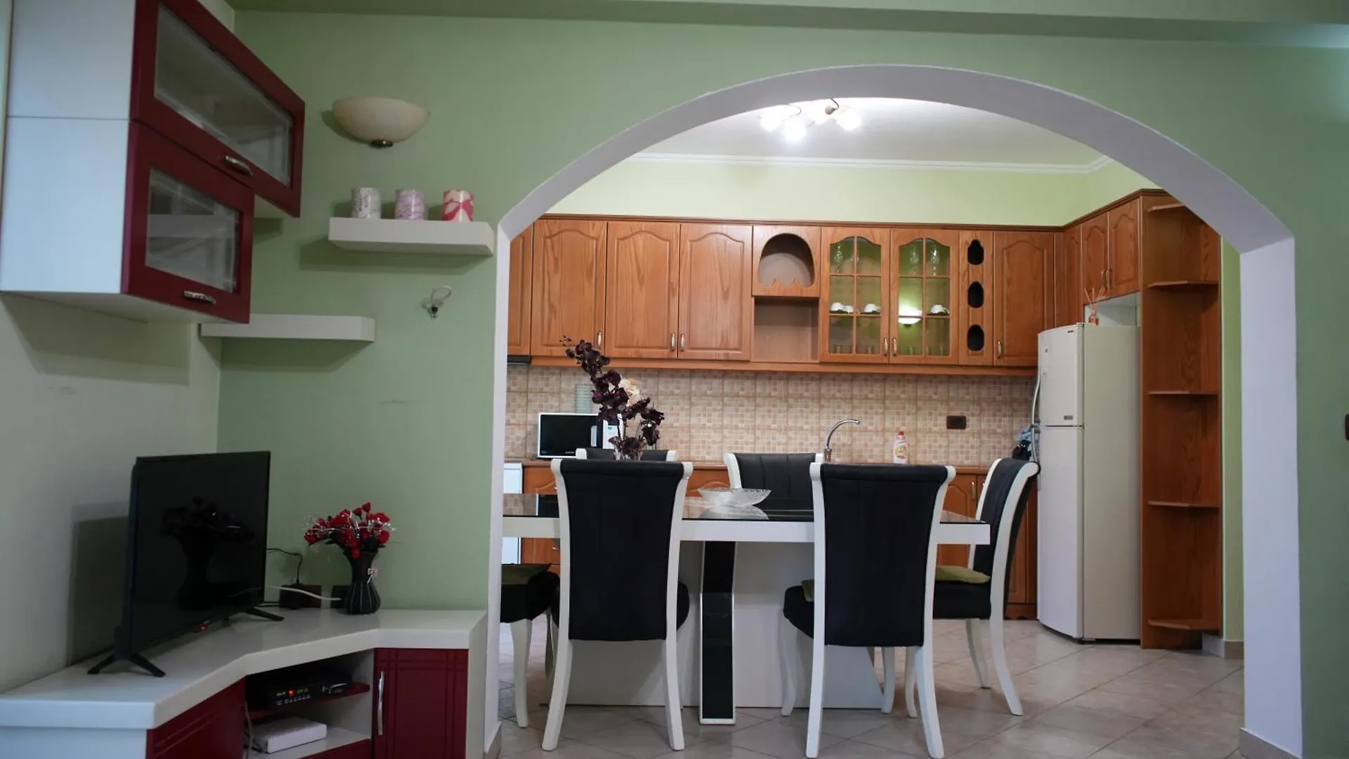 Paris'S Apartment Αργυρόκαστρο 0*,  Αλβανία