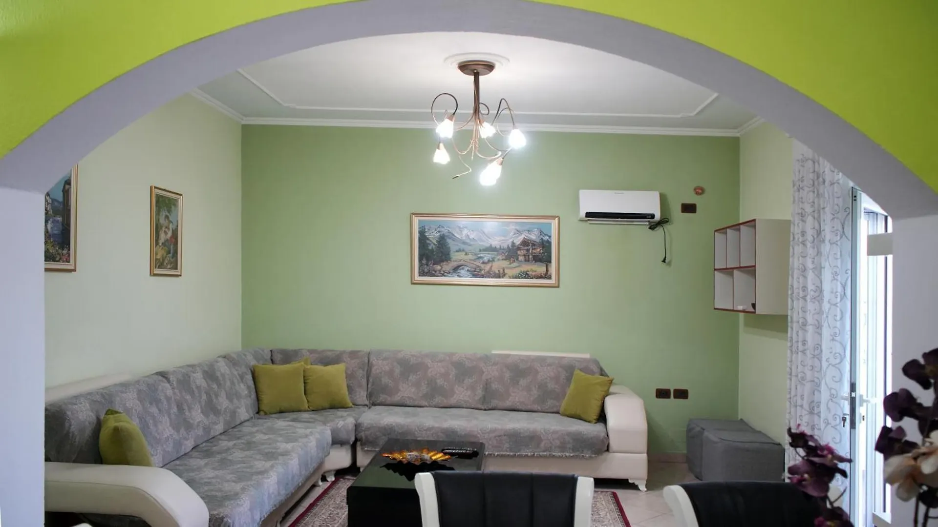 Paris'S Apartment Αργυρόκαστρο